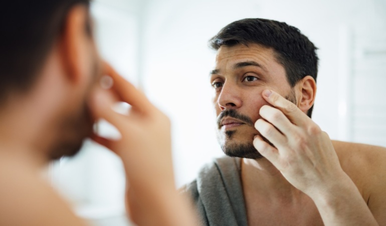 تاثیر استرس بر مشکلات پوستی